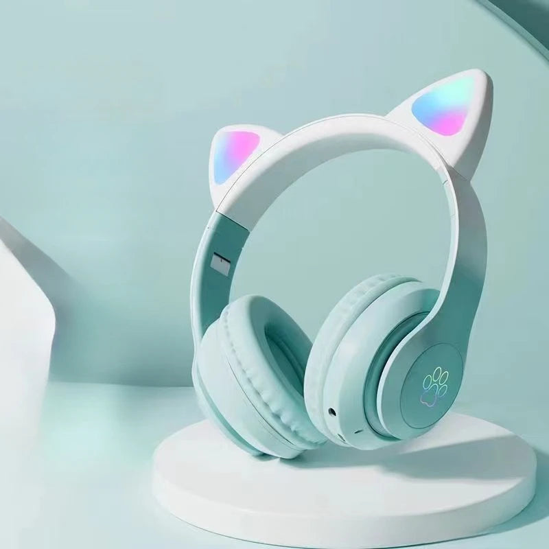 Auriculares Bluetooth inalámbricos para juegos con luz LED de respiración con oreja de gato sobre la oreja con ranura para tarjeta TF y color degradado