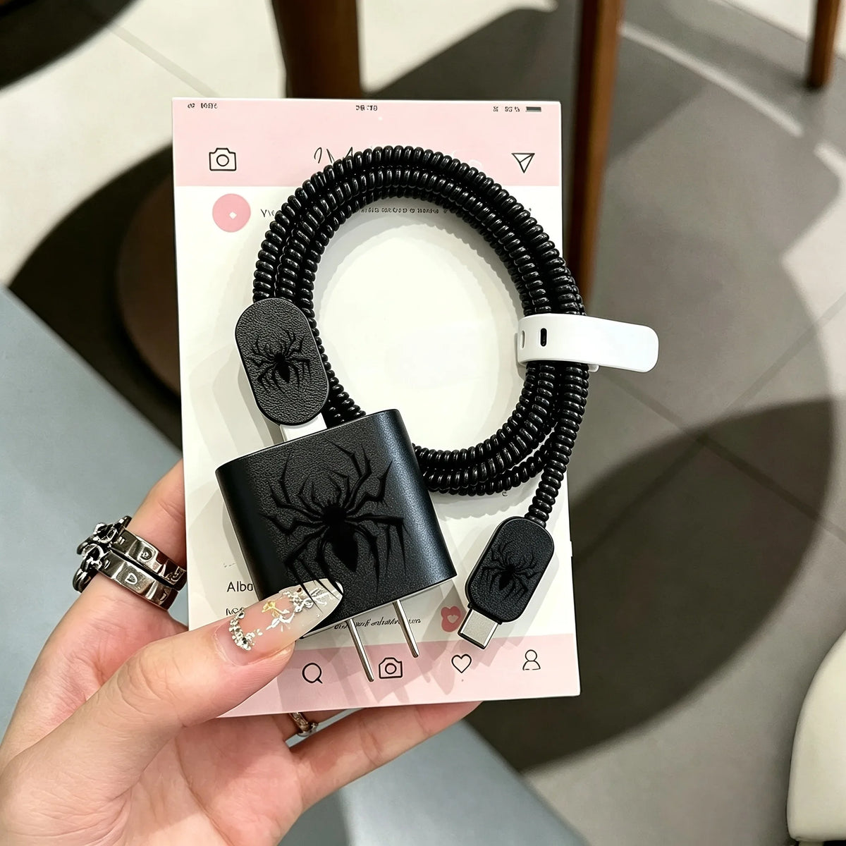 Nuevo estuche protector para cargador, organizador de cables para iPhone 17, 16, 15, 14, 11, 18W, 20W, cubierta antirrotura para el puerto de carga, kit de enrollador de cable de datos